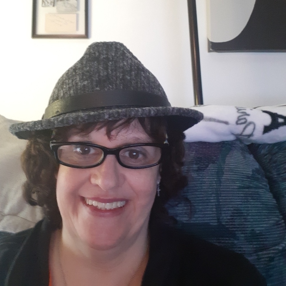 Meet your Posher, Diana